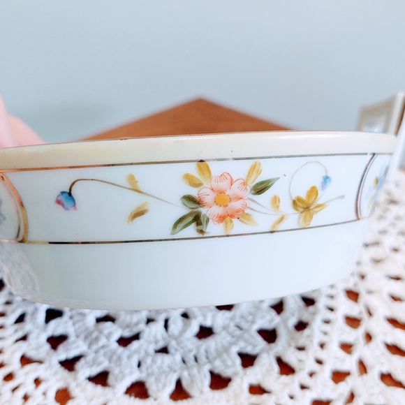 Vintage Hand Painted Nippon Trinket Butter Dish With Insert Floral W/Gold Trim - Picture 3 of 16
